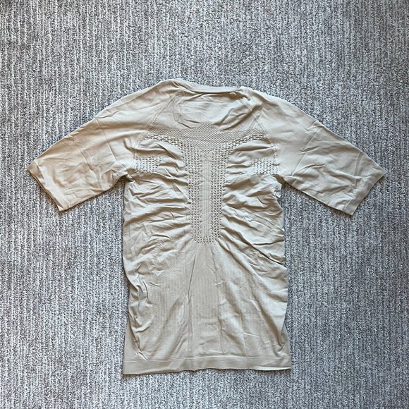 Men's Small Compressport Short Sleeve Tactical Compression shirt Tan - Picture 4 of 5